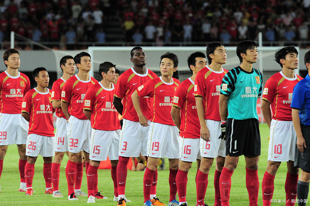 关于恒大挑战上港：强强对话引发狂热角逐的信息