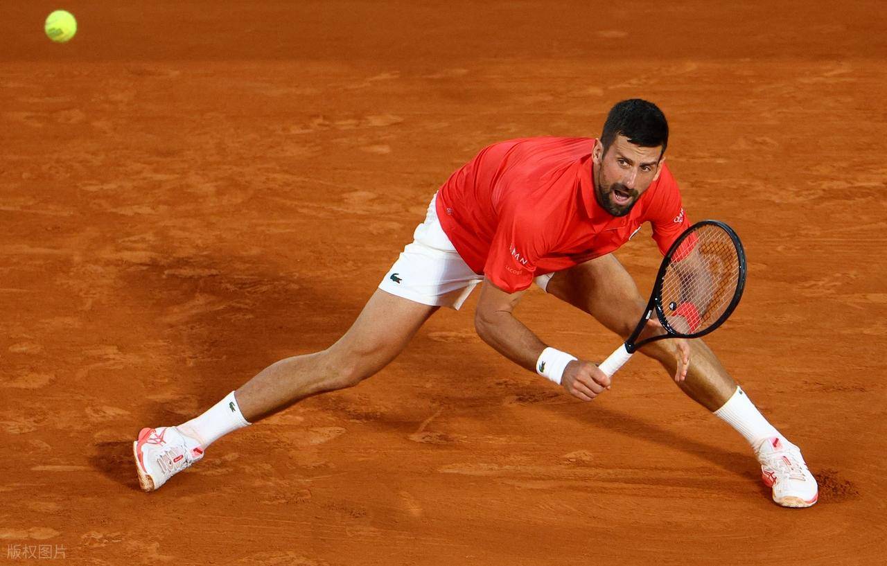 德约科维奇意外战胜瑞士队，出色发挥引爆全场！