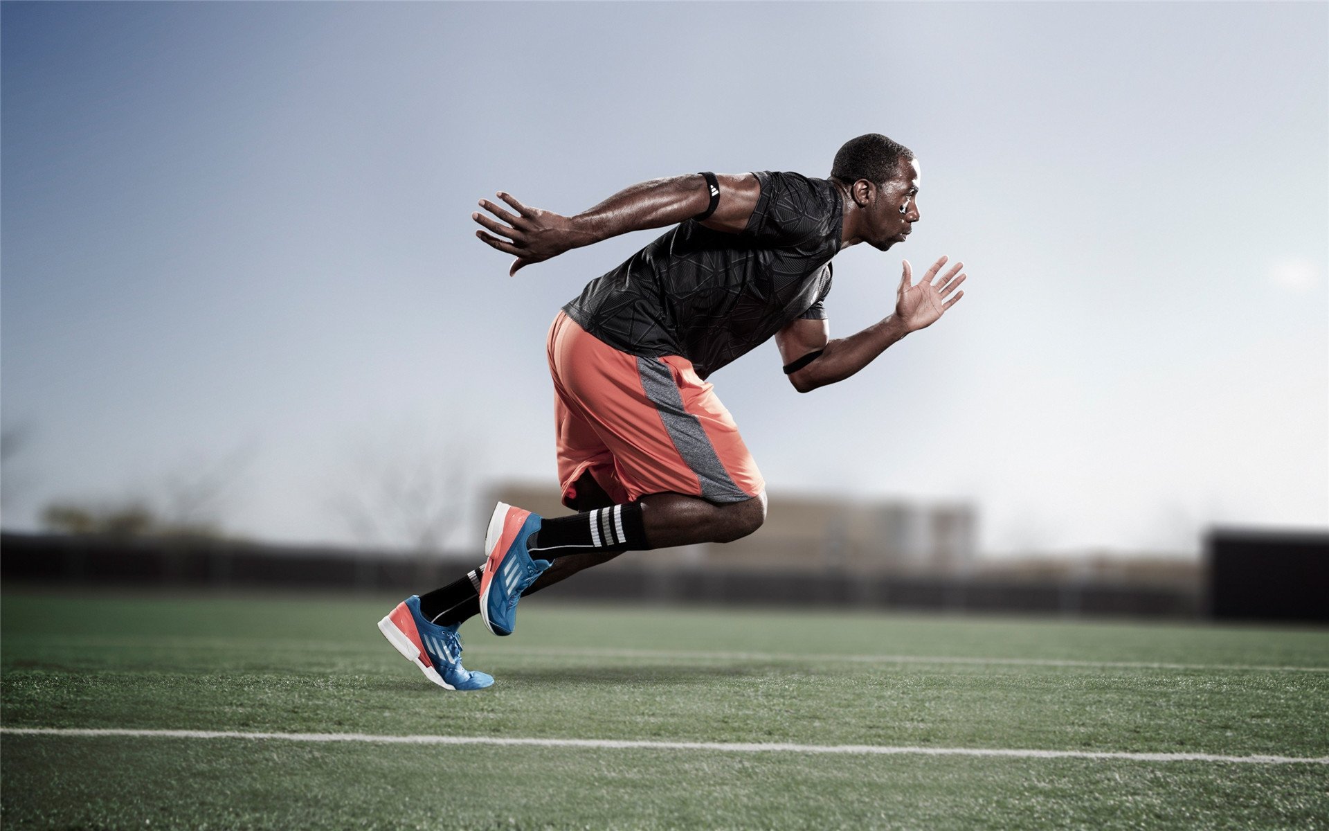 塞尔维亚队不断突破！阿扎伦卡连续二十场比赛得分超过出色发挥引发球迷热议